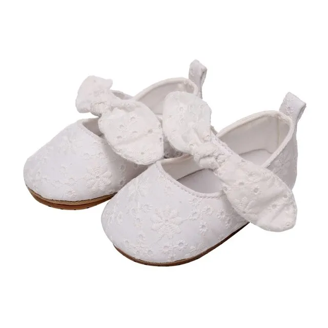 Agatta Baby Girls' Flat Shoes