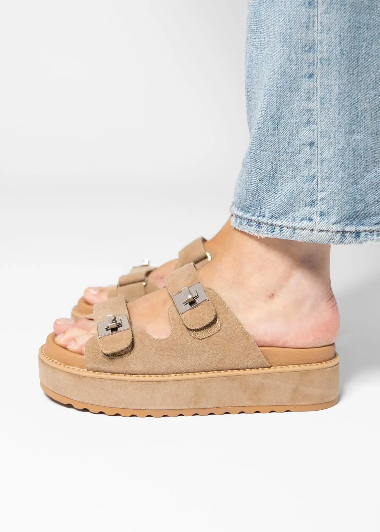 Big Schmona Platform Sandal