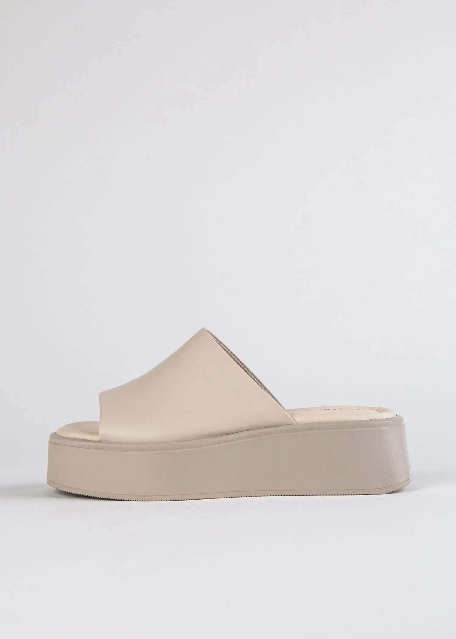 COURTNEY SLIDE SANDAL