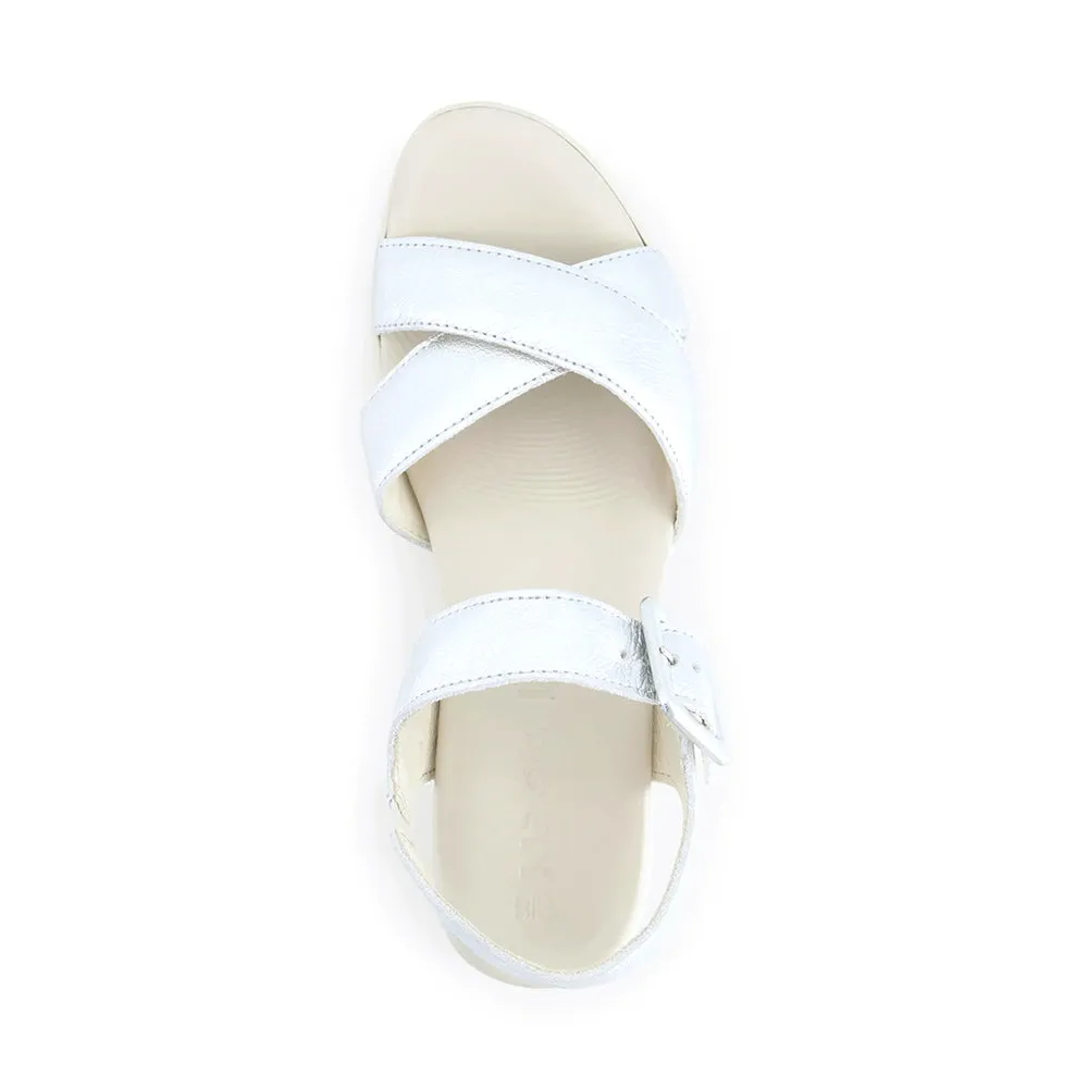 Elite Platform Sandal (123102)