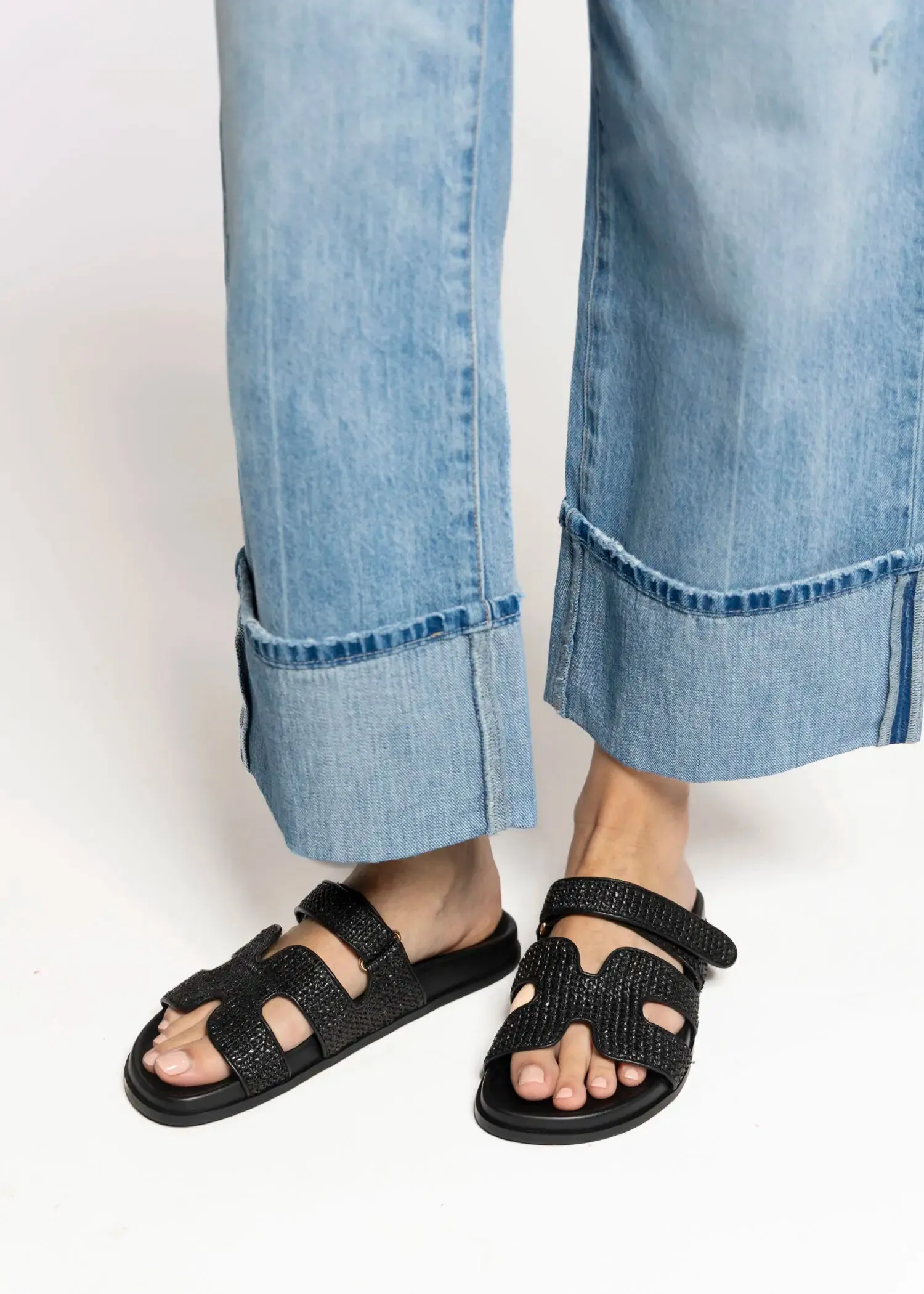 Hayzlen Slide Sandal
