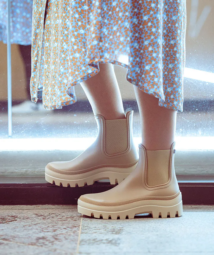 Igor Women's Soul Water Boots, Beige