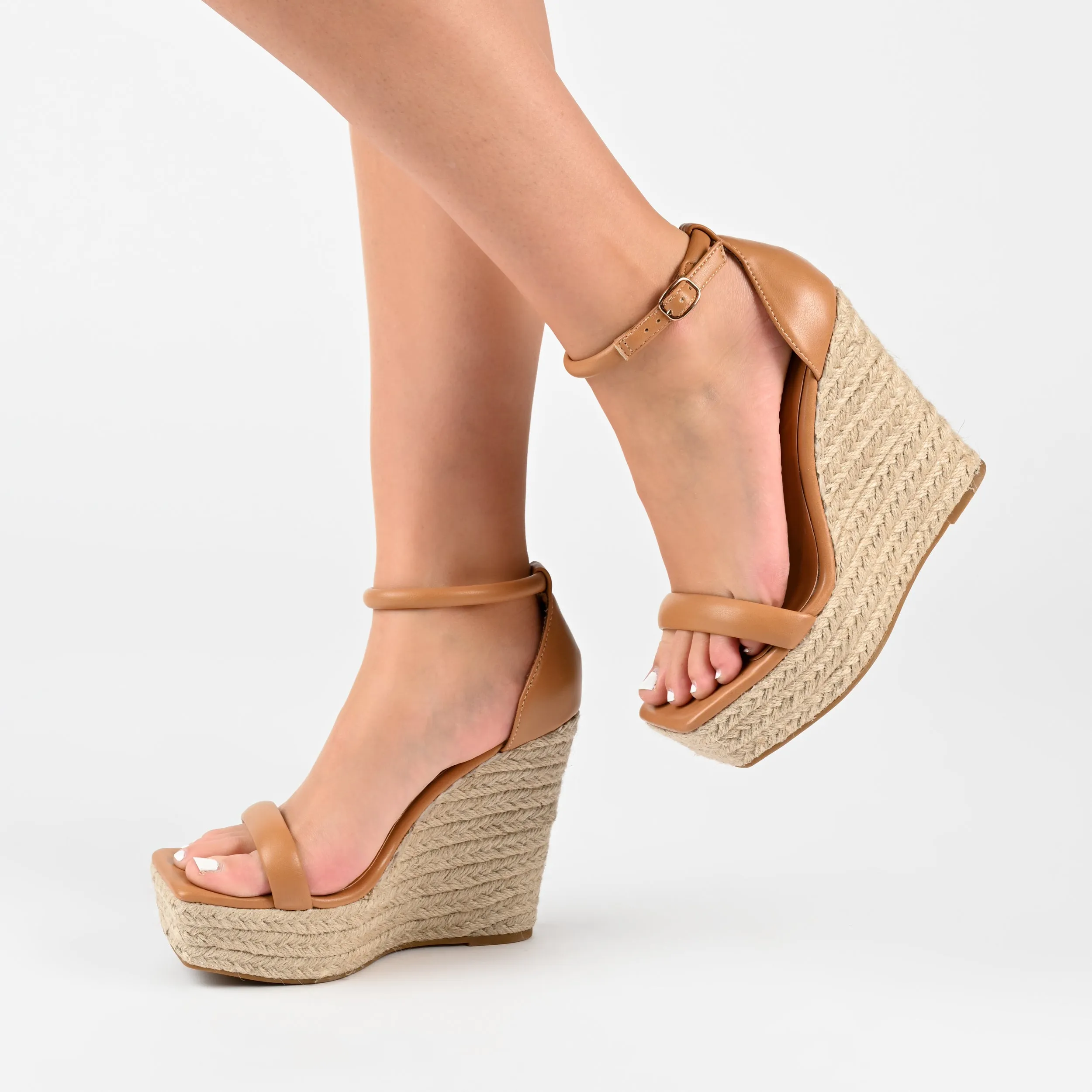 Journee Collection Women's Tru Comfort Foam Olesia Sandals