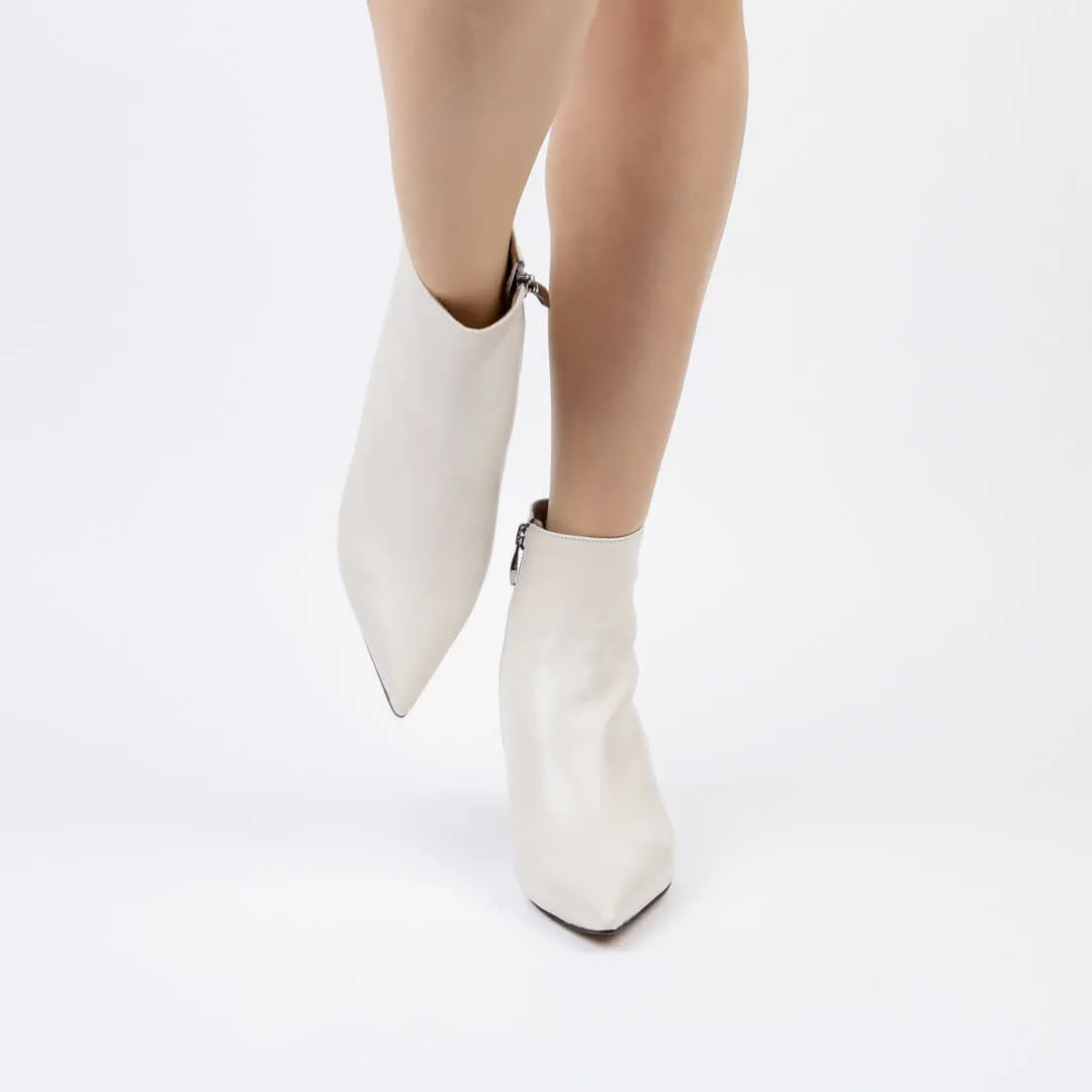 KAYA - ankle bootie