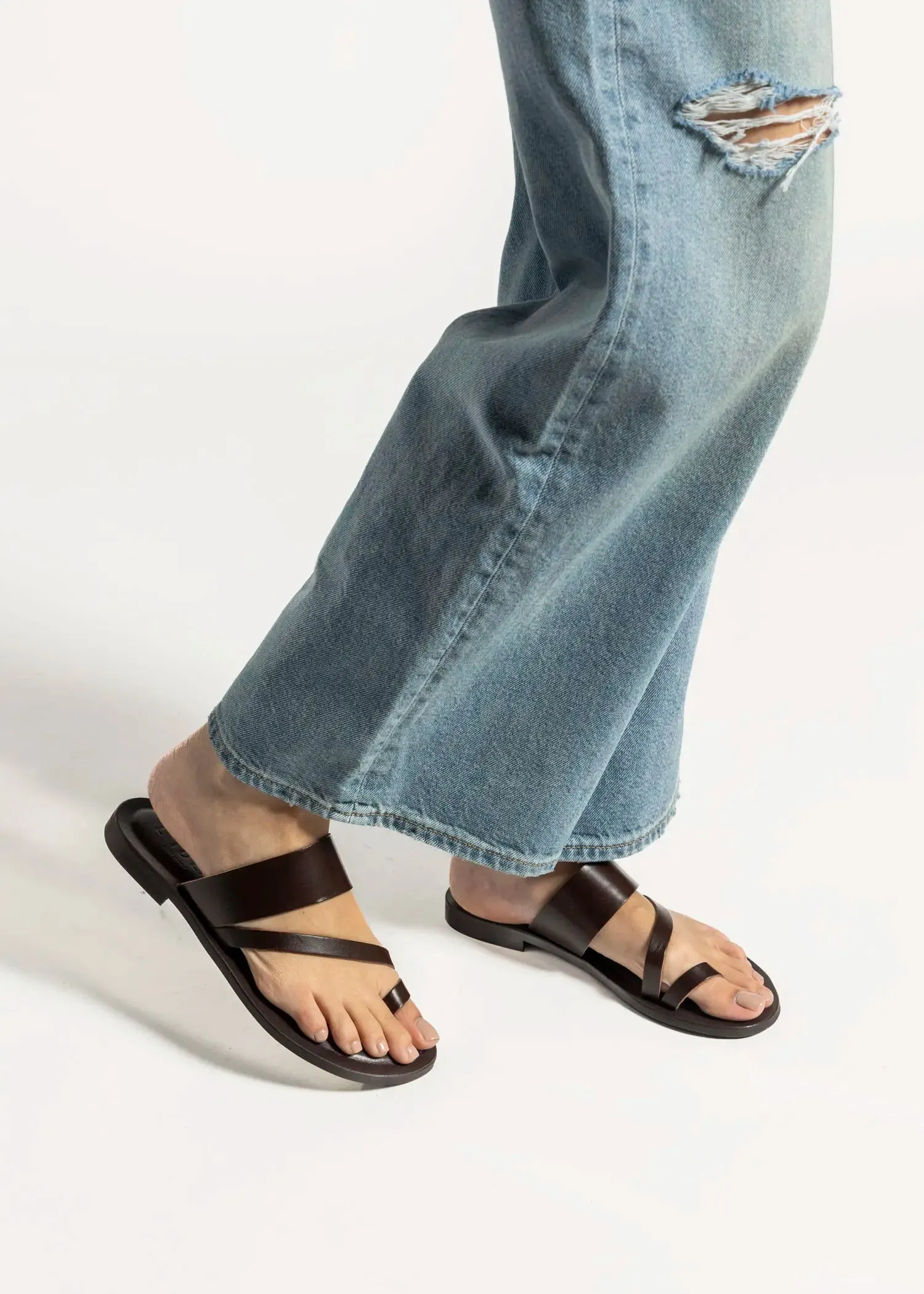 Leather Toe Ring Sandal