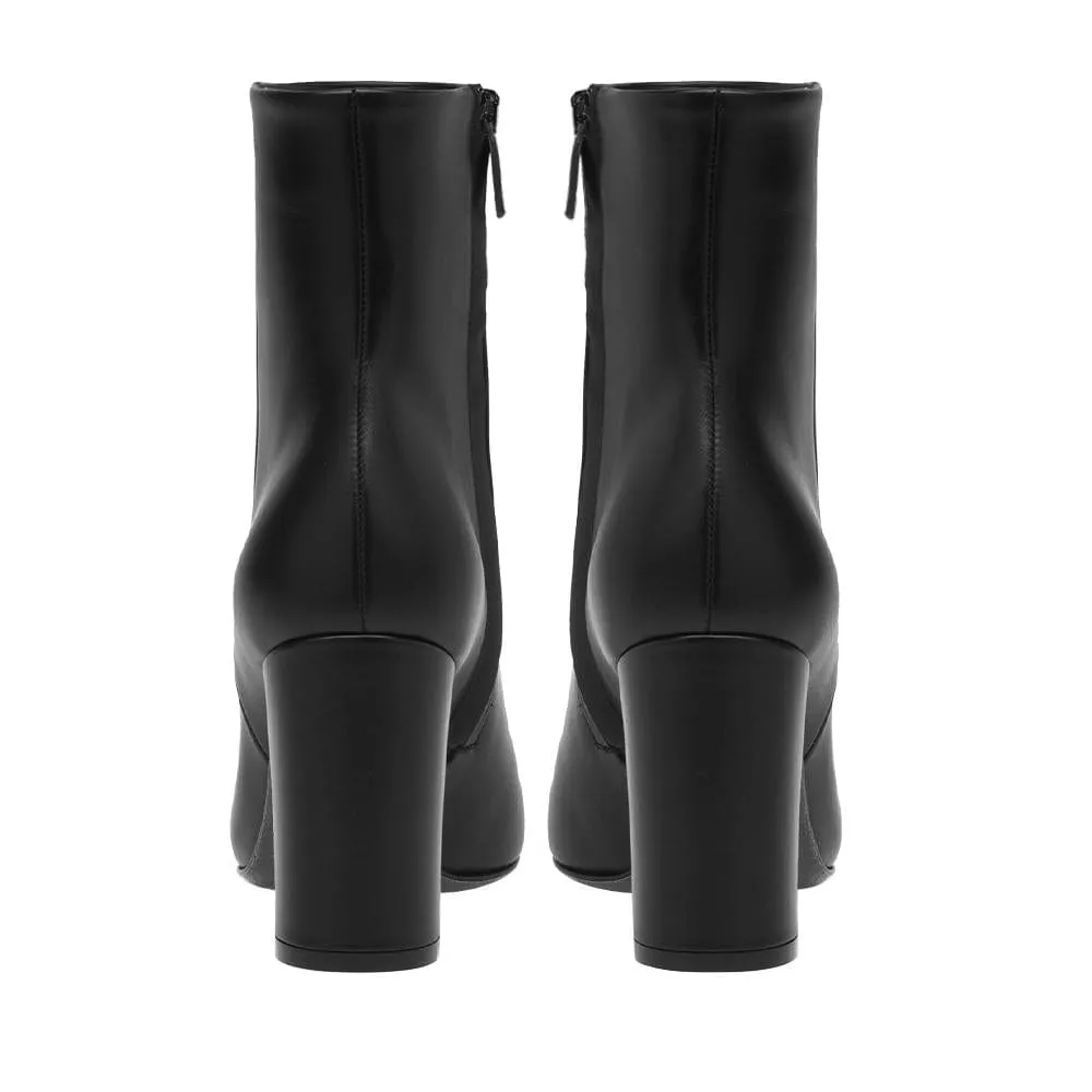 LEYA BLACK LEATHER