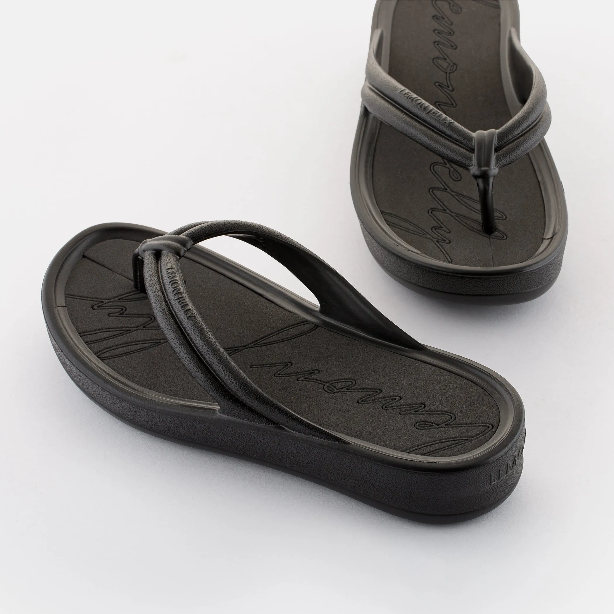 Mar - Black||Mar - Noir