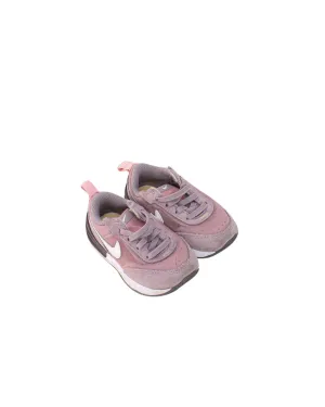 Nike Sneakers 12-18M (EU21)