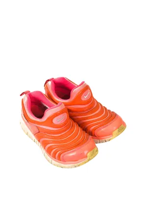 Nike Sneakers 7 (EU 33.5)