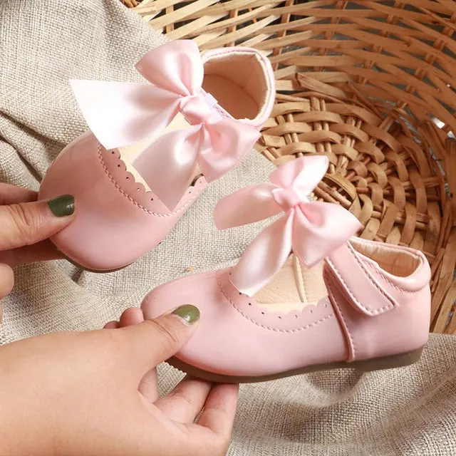 Perla Girls' Flat Shoes