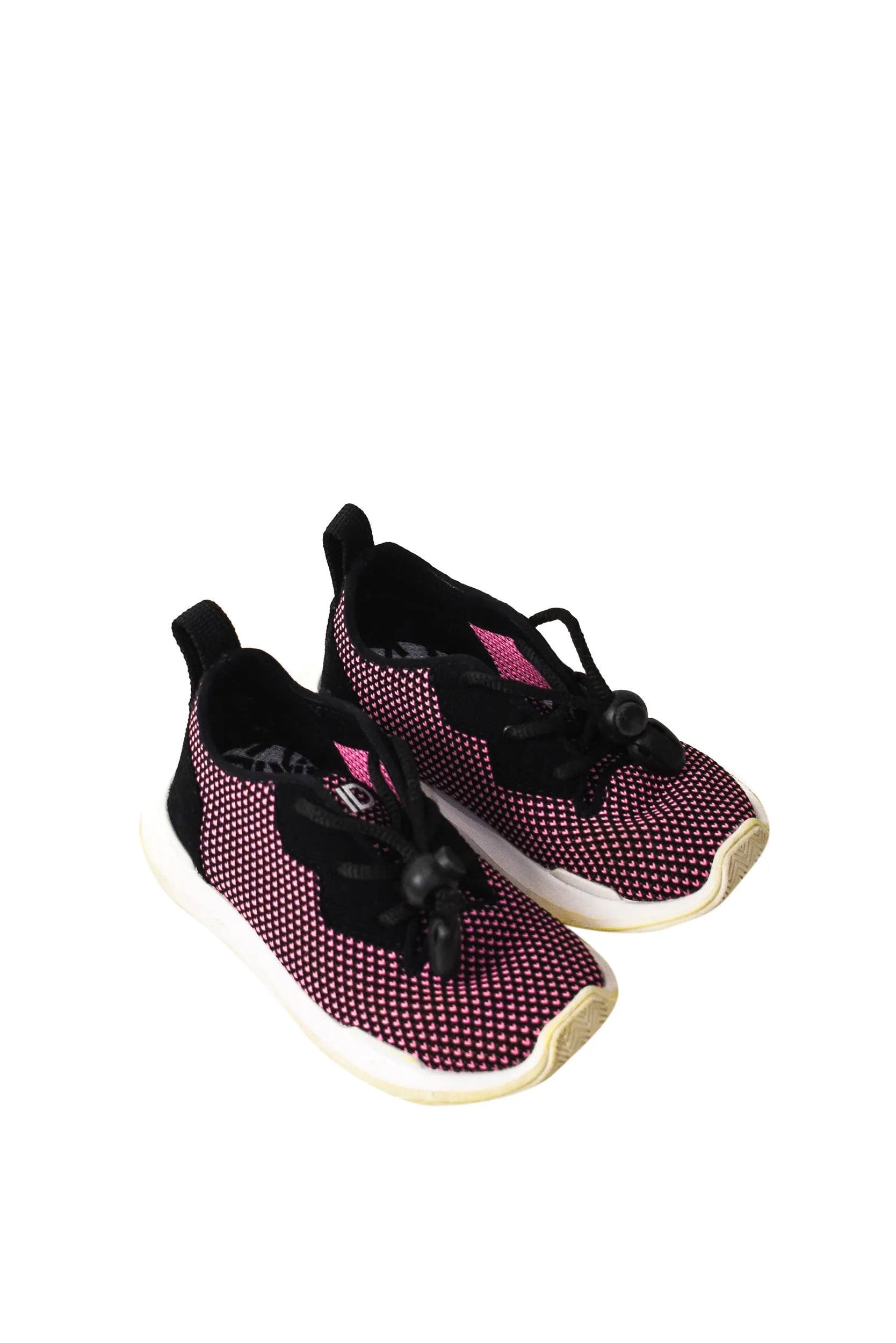 Sneakers 18-24M (US6)