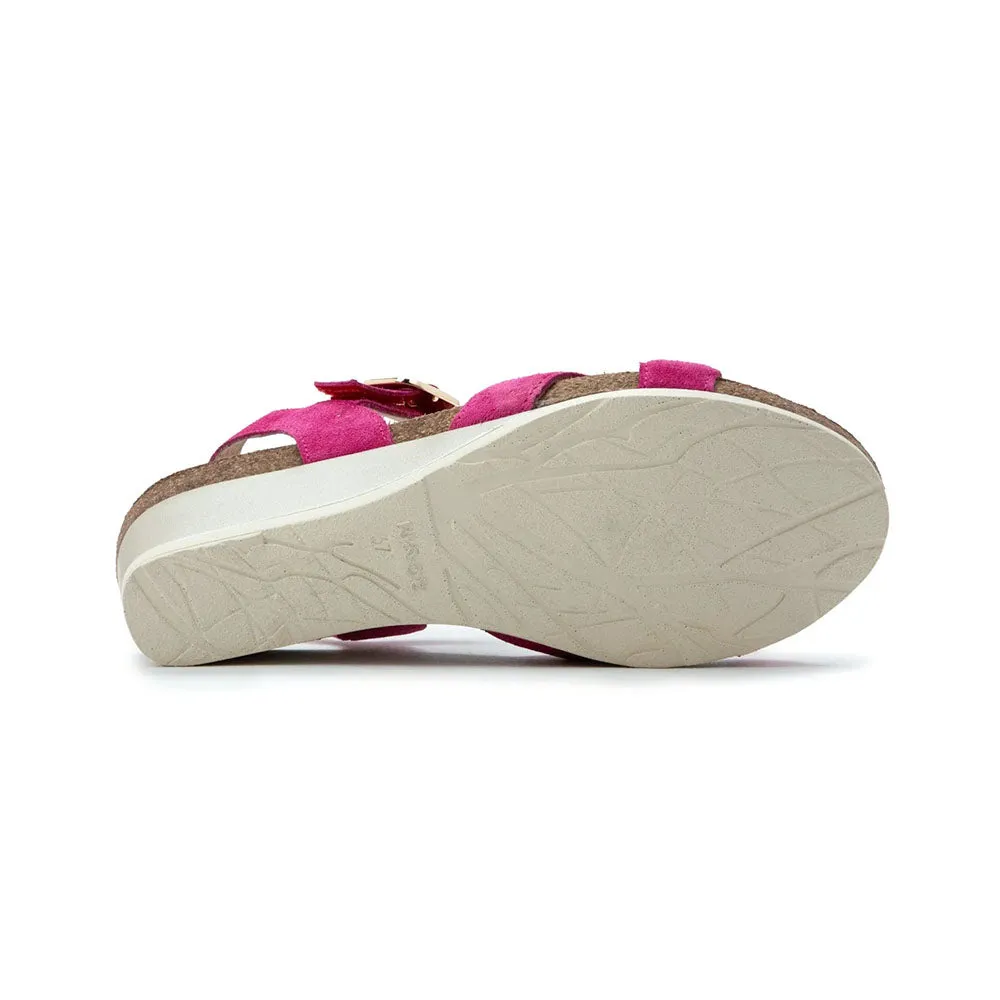 Throne Kitten Wedge (104121)