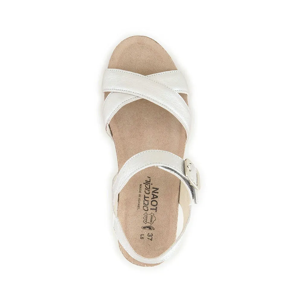Throne Kitten Wedge (104121)