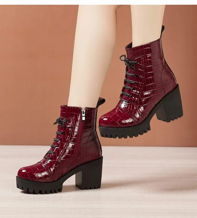 USS Shoes Elvys Women's Platform Patent Boots