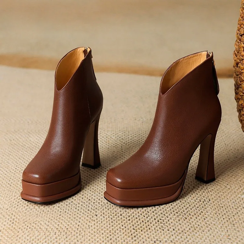 USS Shoes Fiona Women's Leather Ankle Boots