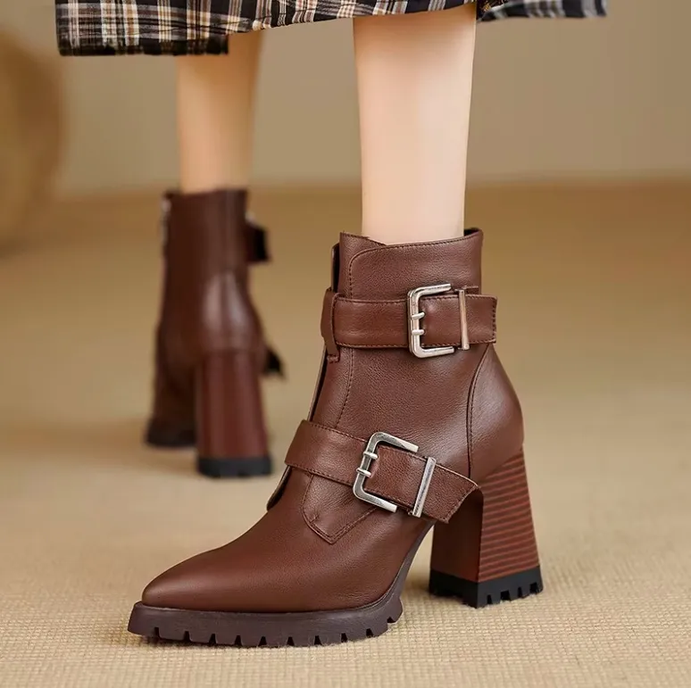 USS Shoes Karla Women's Leather Chunky High Heels Ankle Boots