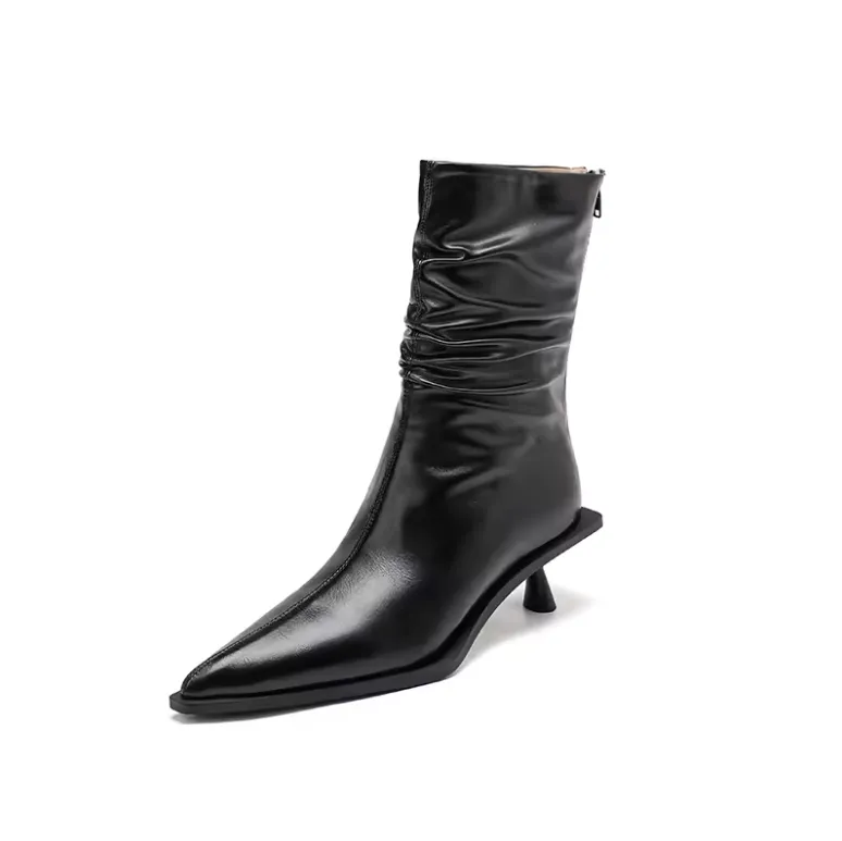 USS Shoes Nahir Women's Pointed Toe Ankle Boots