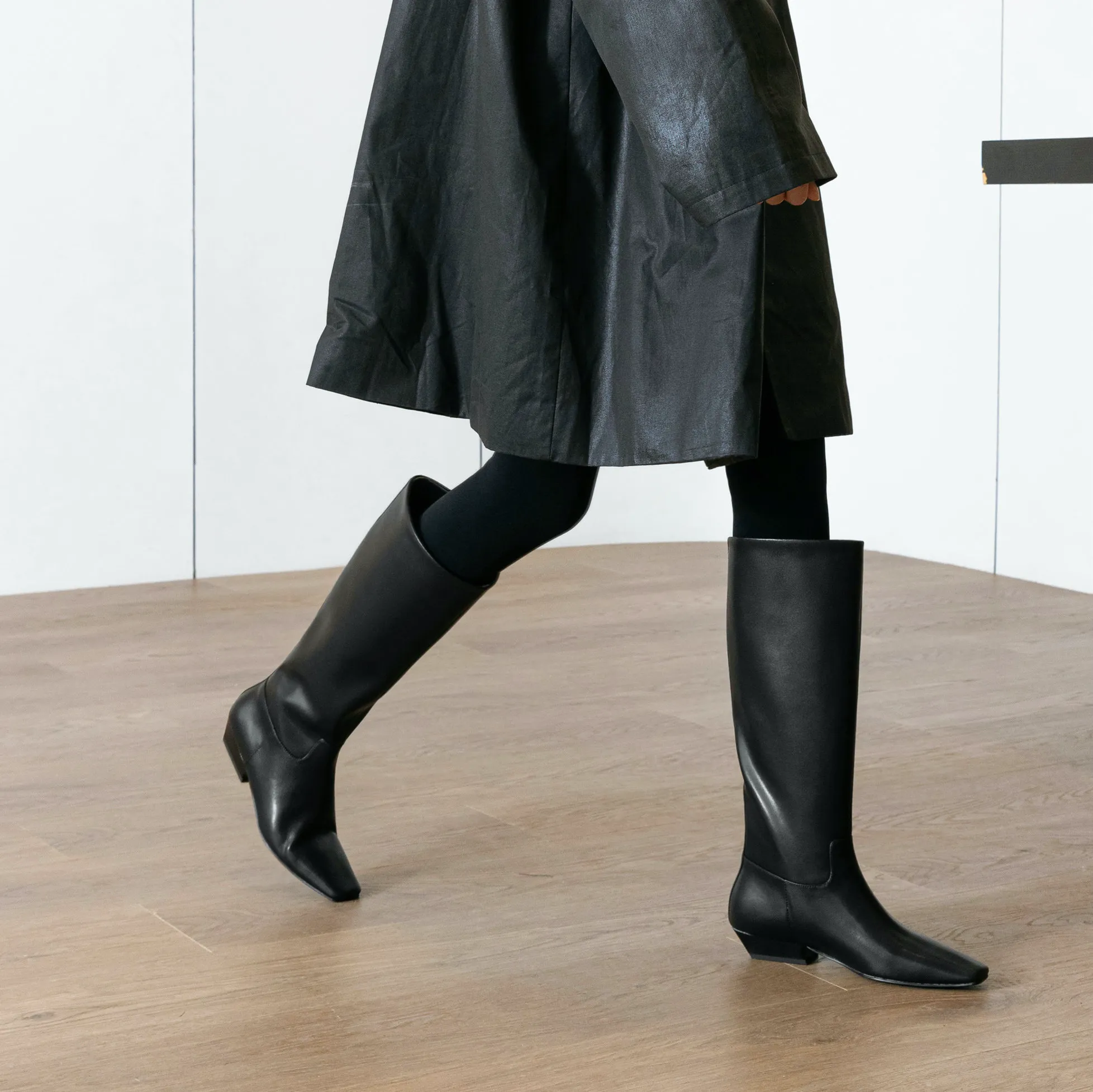 USS Shoes Rosario Women's Mid Heel Knee High Boots