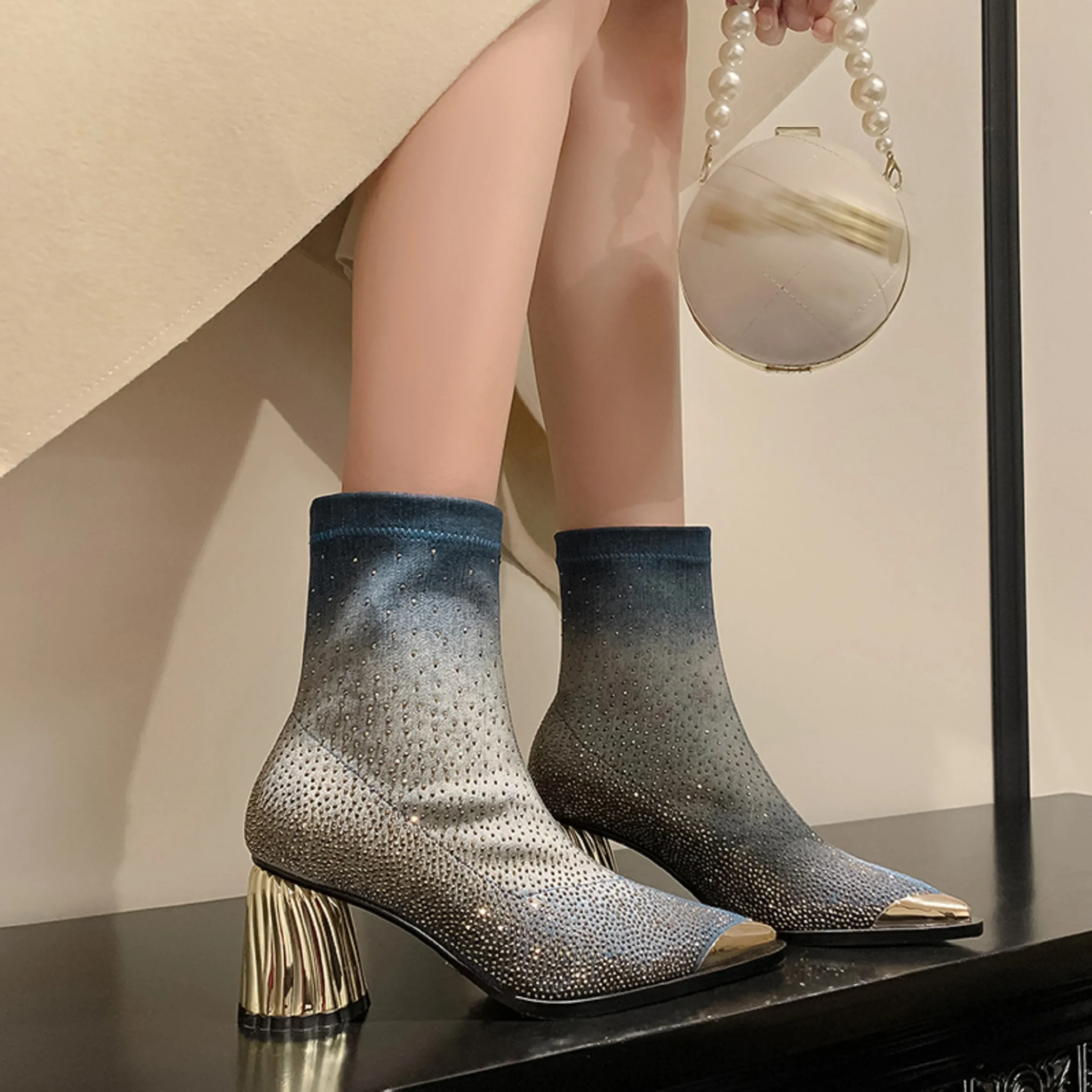 USS Shoes Showly Women's Luxury Rhinestones Pointy Toe Boots