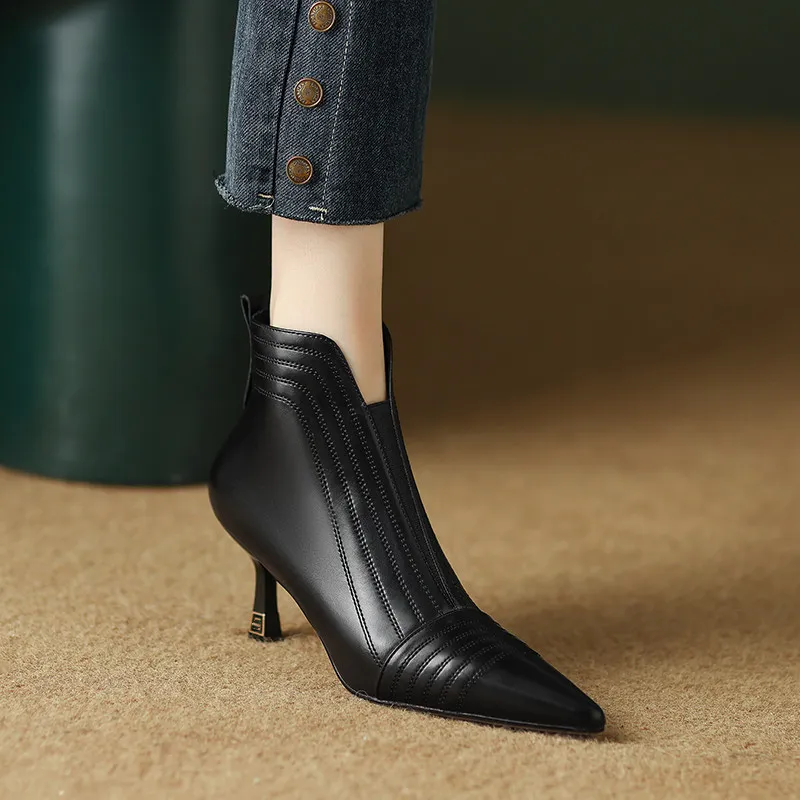 USS Shoes Silvestre Women's Pointed Toe Full Genuine Leather Ankle Boots