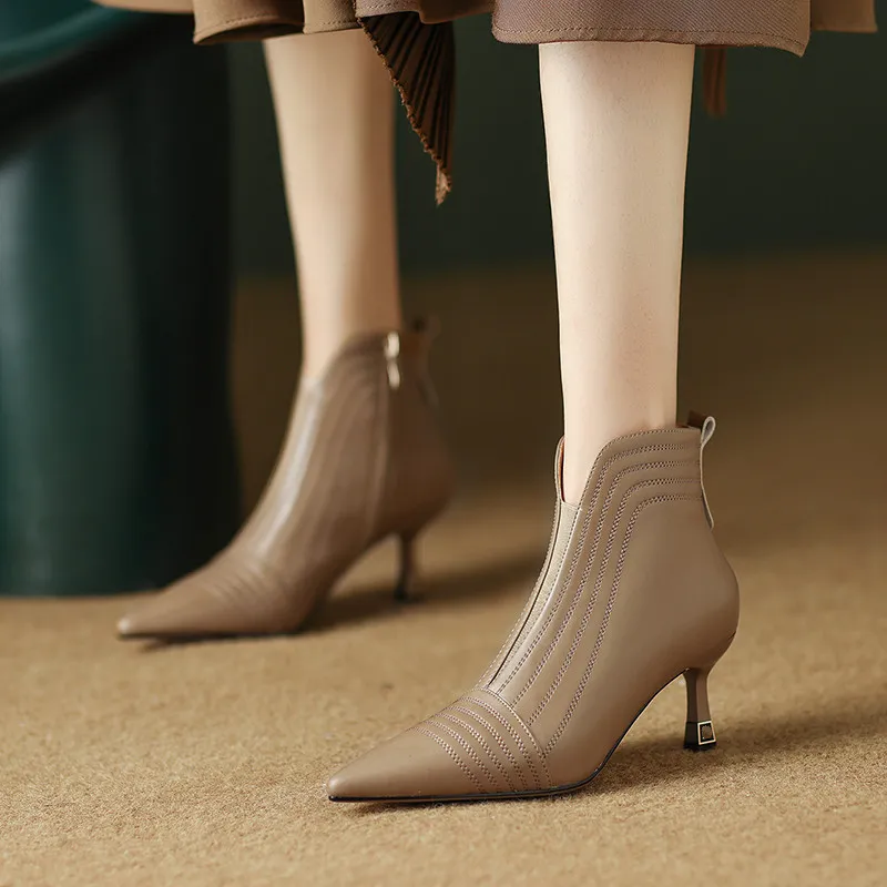 USS Shoes Silvestre Women's Pointed Toe Full Genuine Leather Ankle Boots