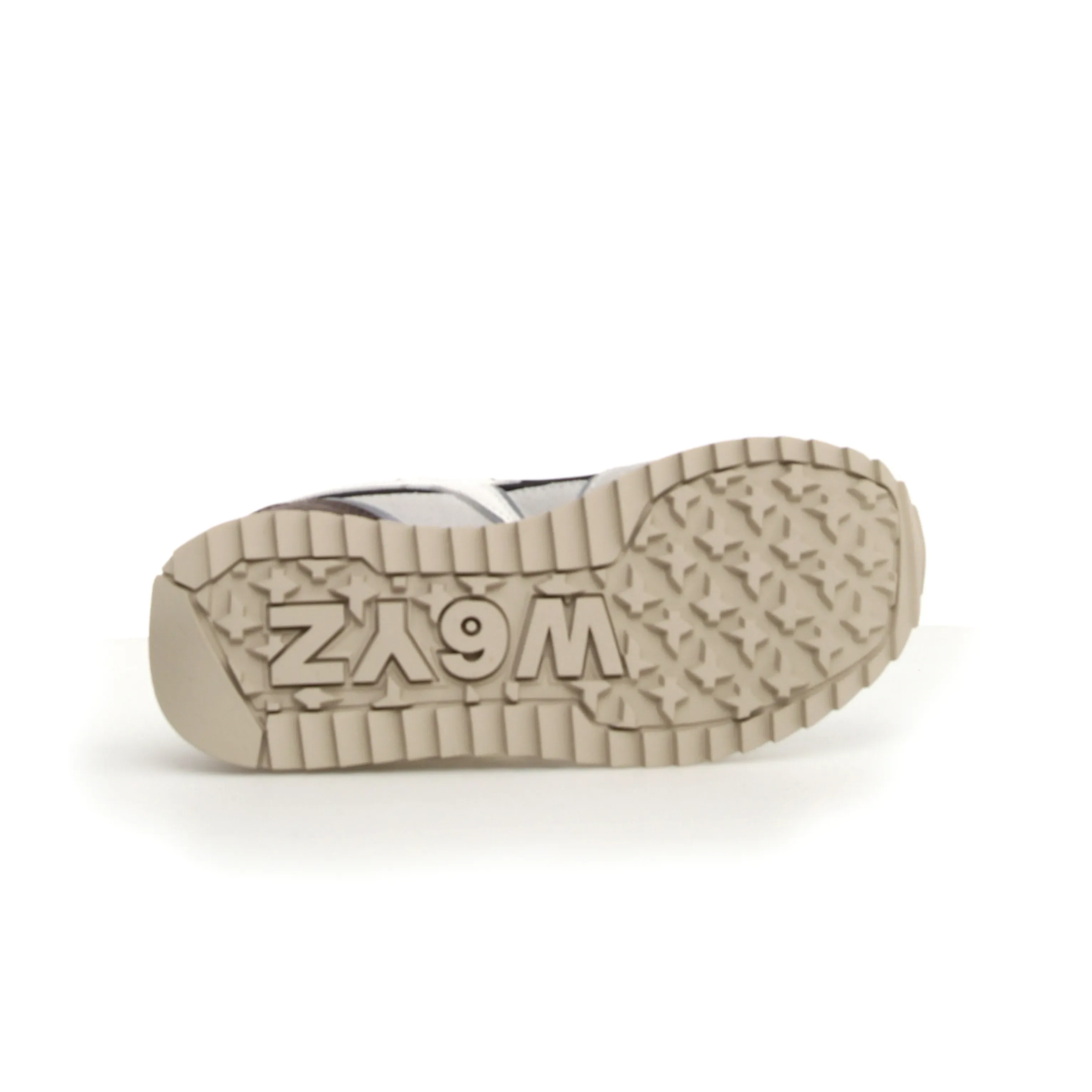 W6YZ Boy's And Girl's Jet Vl-J Casual Shoes - White / Black