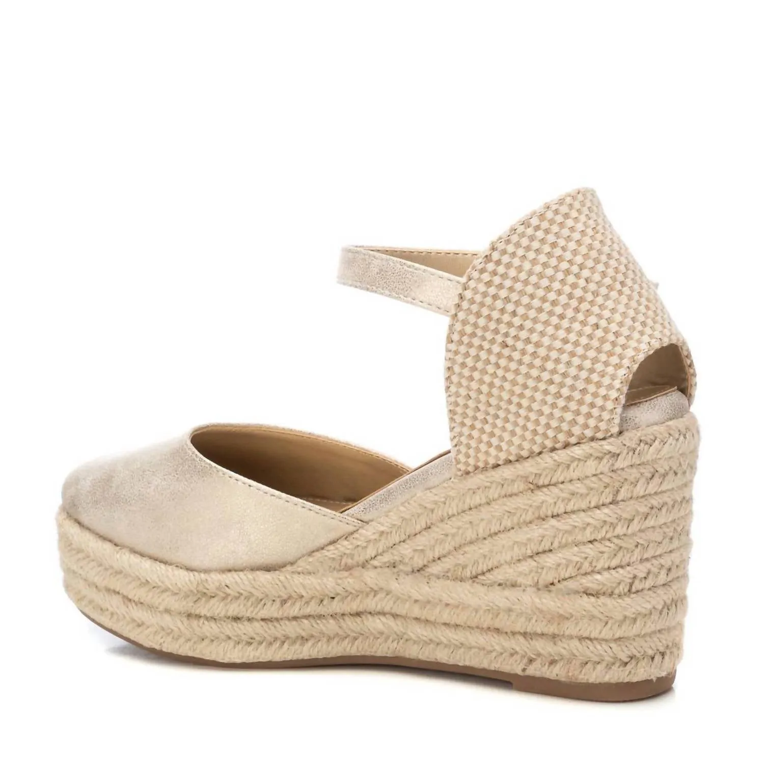 Women's Wedge Sandals In Gold